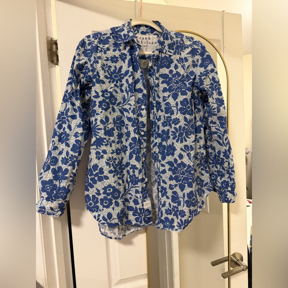 Frank & Eileen ‘Frank’ Blue Floral Button-Down Shirt EUC - Picture 2 of 8